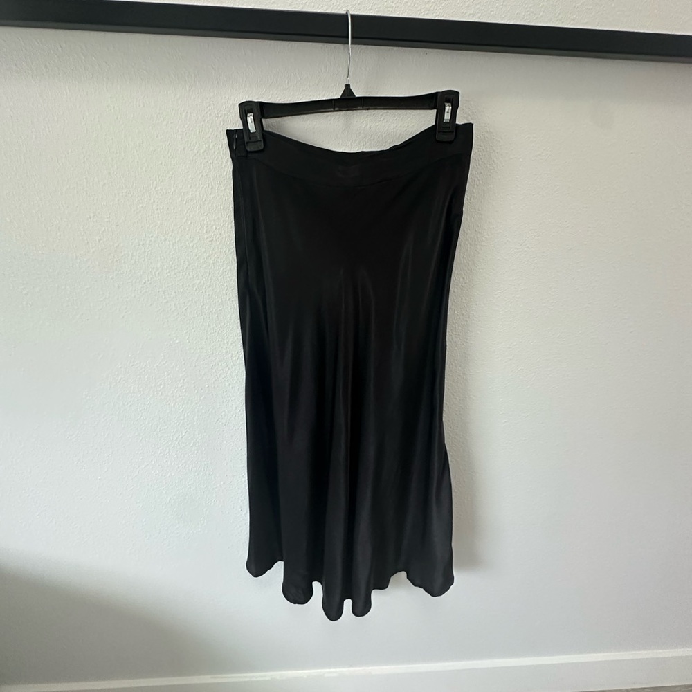 DO+BE Black Midi A-Line Skirt for Cocktail‎